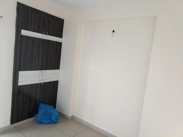 2 BHK Apartment in Vaishali for resale Ghaziabad. The reference number is 21143325