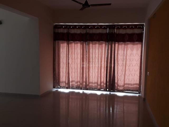 2 BHK Apartment in Vaishno Devi Circle for rent Ahmedabad. The reference number is 11918832