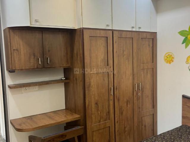 2 BHK Apartment in Vaishno Devi Circle for rent Ahmedabad. The reference number is 19498408