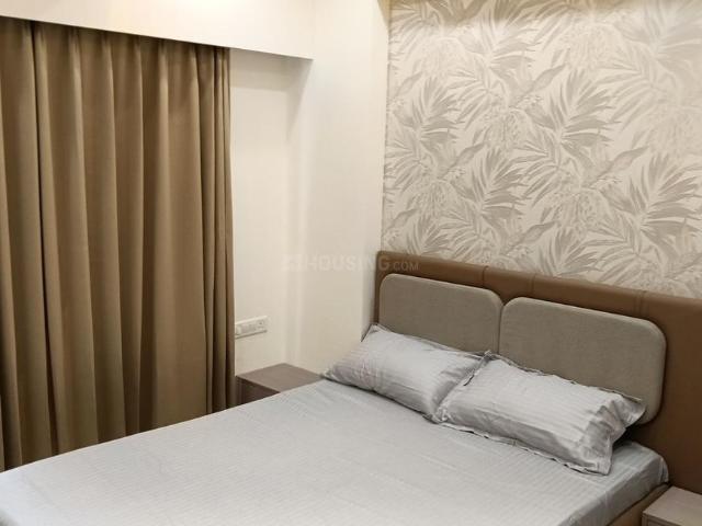 2 BHK Apartment in Vaishno Devi Circle for rent Ahmedabad. The reference number is 19552167