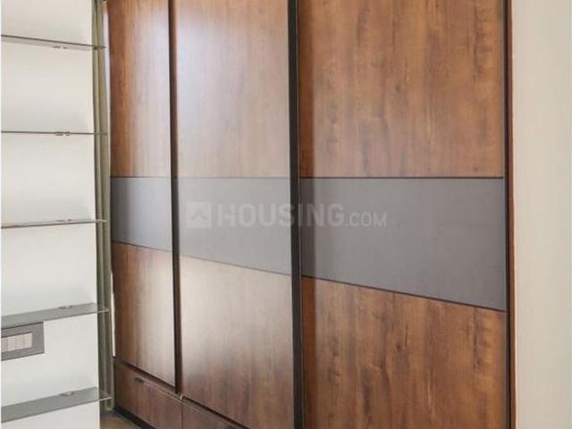 2 BHK Apartment in Vaishno Devi Circle for rent Ahmedabad. The reference number is 19566876