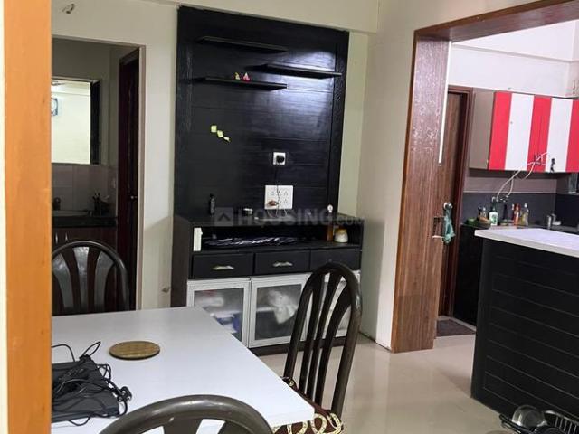 2 BHK Apartment in Vaishno Devi Circle for rent Ahmedabad. The reference number is 19919143