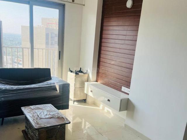 2 BHK Apartment in Vaishno Devi Circle for rent Ahmedabad. The reference number is 19053003