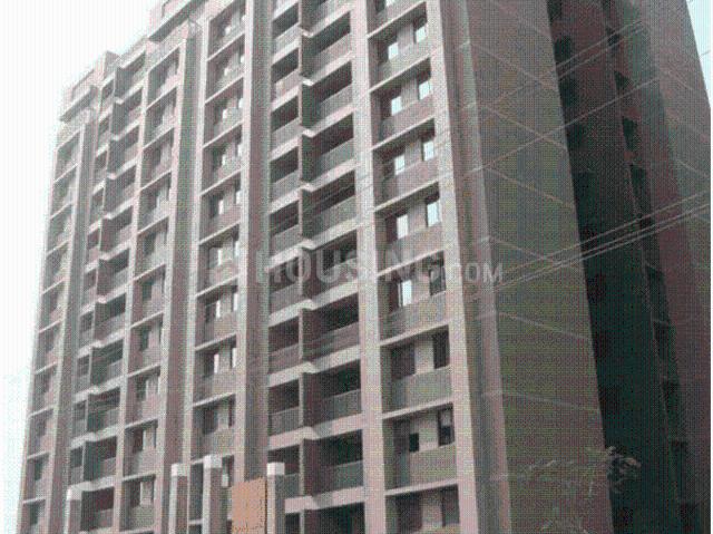 2 BHK Apartment in Vaishno Devi Circle for rent Ahmedabad. The reference number is 20412417