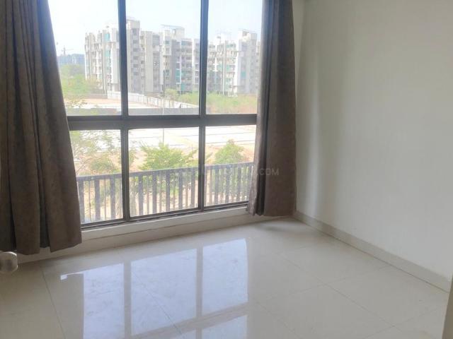 2 BHK Apartment in Vaishno Devi Circle for rent Ahmedabad. The reference number is 20414093