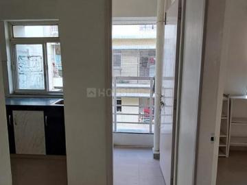2 BHK Apartment in Vaishno Devi Circle for rent Ahmedabad. The reference number is 20536732