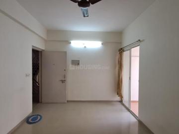 2 BHK Apartment in Vaishno Devi Circle for rent Ahmedabad. The reference number is 20546042