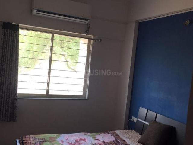 2 BHK Apartment in Vaishno Devi Circle for rent Ahmedabad. The reference number is 20623779