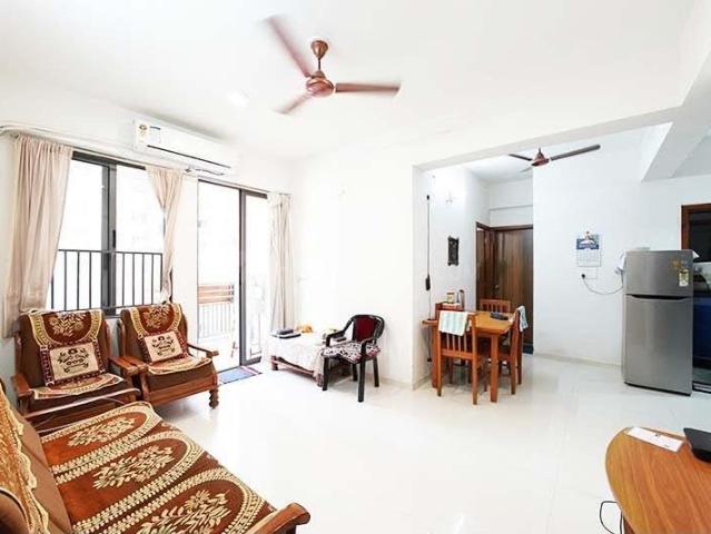 2 BHK Apartment in Vaishno Devi Circle for rent Ahmedabad. The reference number is 20777164