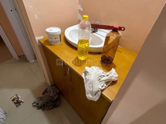 2 BHK Apartment in Vaishno Devi Circle for rent Ahmedabad. The reference number is 20788723