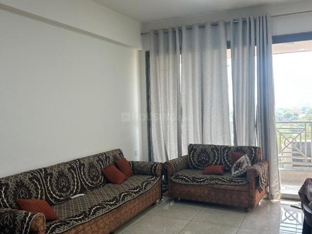 2 BHK Apartment in Vaishno Devi Circle for rent Ahmedabad. The reference number is 20887108