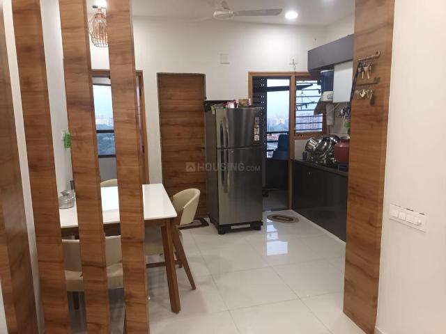 2 BHK Apartment in Vaishno Devi Circle for rent Ahmedabad. The reference number is 20024405