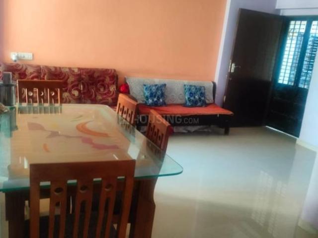 2 BHK Apartment in Vaishno Devi Circle for rent Ahmedabad. The reference number is 21006851