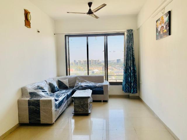 2 BHK Apartment in Vaishno Devi Circle for rent Ahmedabad. The reference number is 21032319