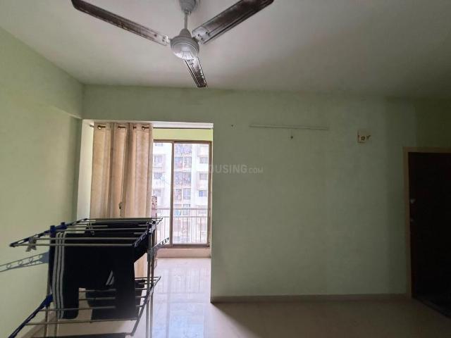 2 BHK Apartment in Vaishno Devi Circle for rent Ahmedabad. The reference number is 21041133
