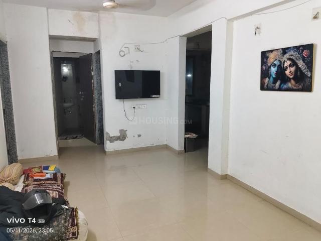 2 BHK Apartment in Vaishno Devi Circle for rent Ahmedabad. The reference number is 21066944