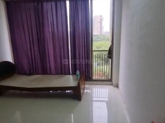 2 BHK Apartment in Vaishno Devi Circle for rent Ahmedabad. The reference number is 21077942