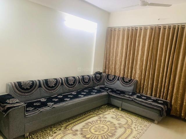 2 BHK Apartment in Vaishno Devi Circle for rent Ahmedabad. The reference number is 21102502