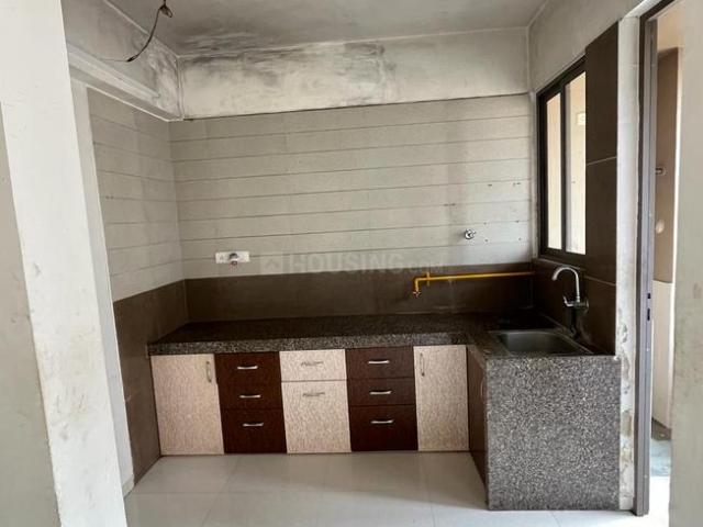 2 BHK Apartment in Vaishno Devi Circle for rent Ahmedabad. The reference number is 21131506