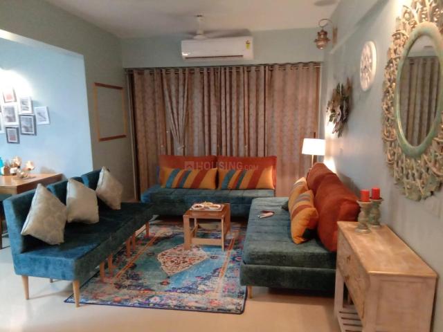 2 BHK Apartment in Vaishno Devi Circle for rent Ahmedabad. The reference number is 21137699
