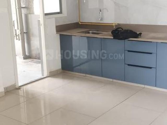 2 BHK Apartment in Vaishno Devi Circle for rent Ahmedabad. The reference number is 21206285