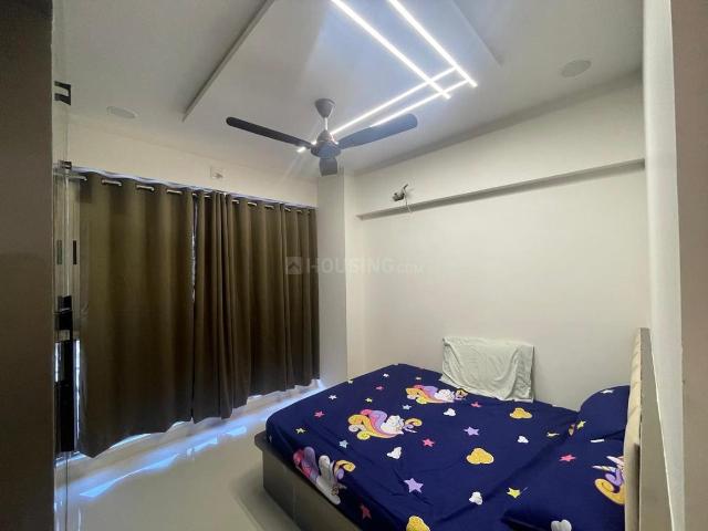2 BHK Apartment in Vaishno Devi Circle for rent Ahmedabad. The reference number is 21318386