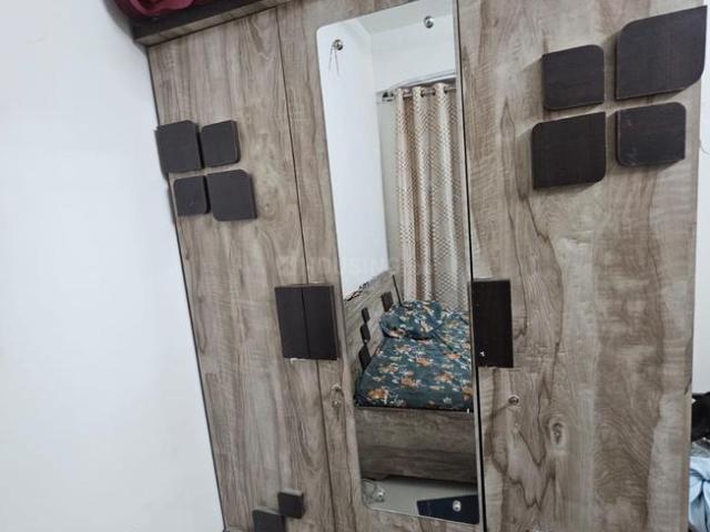 2 BHK Apartment in Vaishno Devi Circle for rent Ahmedabad. The reference number is 21335848