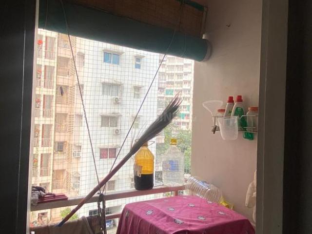 2 BHK Apartment in Vaishno Devi Circle for rent Ahmedabad. The reference number is 21342973