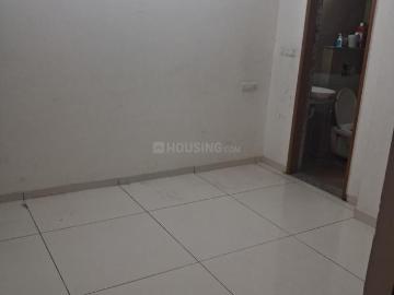 2 BHK Apartment in Vaishno Devi Circle for resale Ahmedabad. The reference number is 20108687