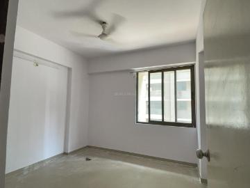 2 BHK Apartment in Vaishno Devi Circle for resale Ahmedabad. The reference number is 20372512