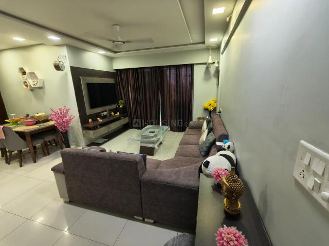 2 BHK Apartment in Vaishno Devi Circle for resale Ahmedabad. The reference number is 20628576