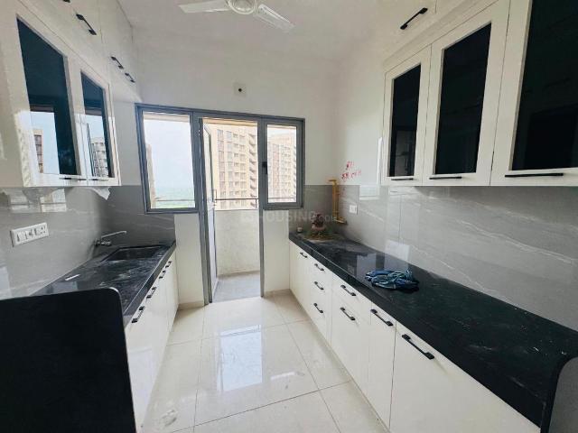 2 BHK Apartment in Vaishno Devi Circle for resale Ahmedabad. The reference number is 21298179