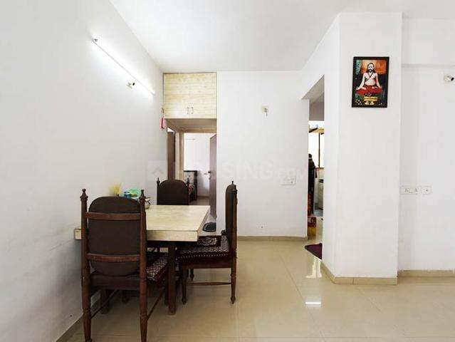 2 BHK Apartment in Vaishno Devi Circle for resale Ahmedabad. The reference number is 21229489