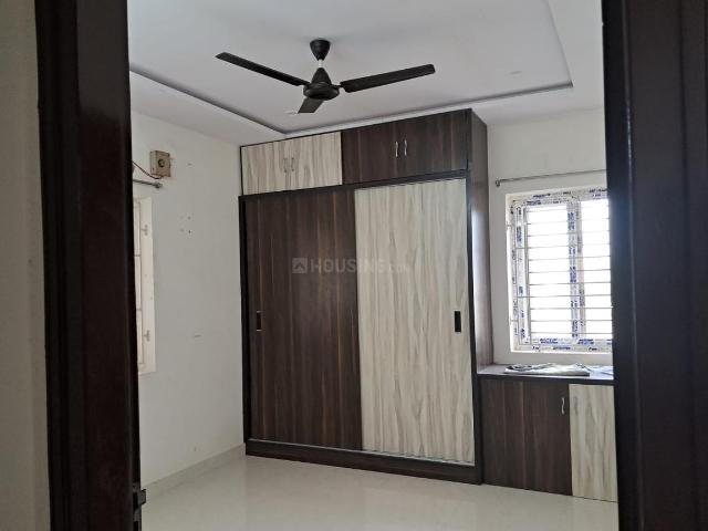 2 BHK Apartment in Vakalapudi for rent Kakinada. The reference number is 21025523