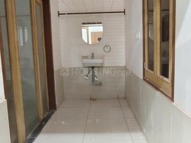 2 BHK Apartment in Vallabh Garden for rent Bikaner. The reference number is 21023389