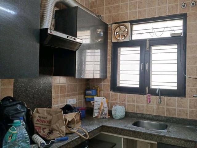 2 BHK Apartment in Vasant Kunj for rent New Delhi. The reference number is 19598800