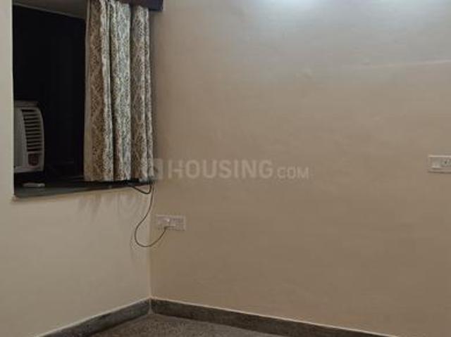 2 BHK Apartment in Vasant Kunj for rent New Delhi. The reference number is 20117608