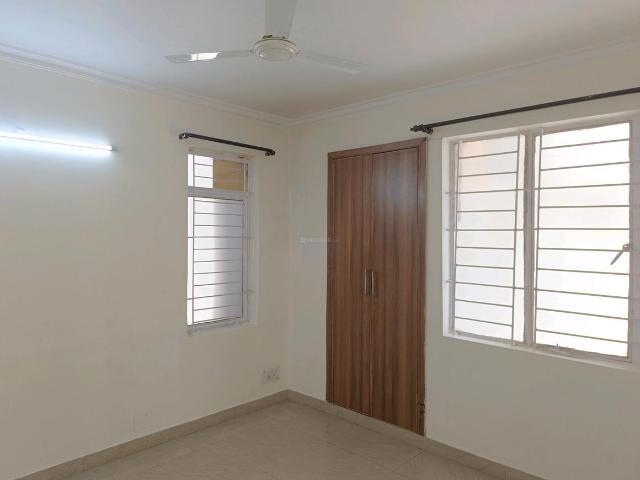 2 BHK Apartment in Vasant Kunj for resale New Delhi. The reference number is 19327446