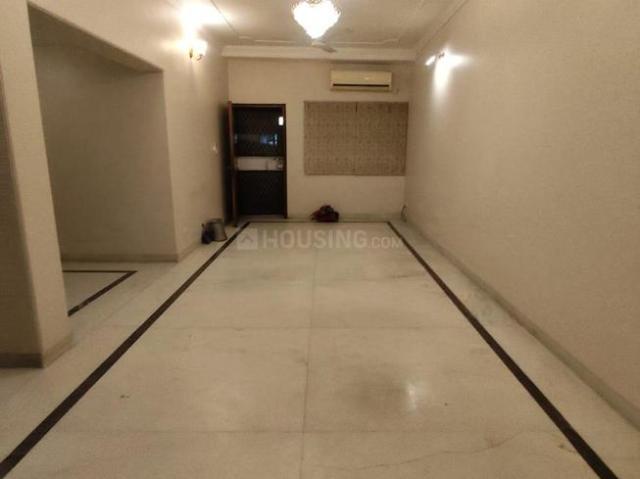 2 BHK Apartment in Vasant Kunj for resale New Delhi. The reference number is 20470664