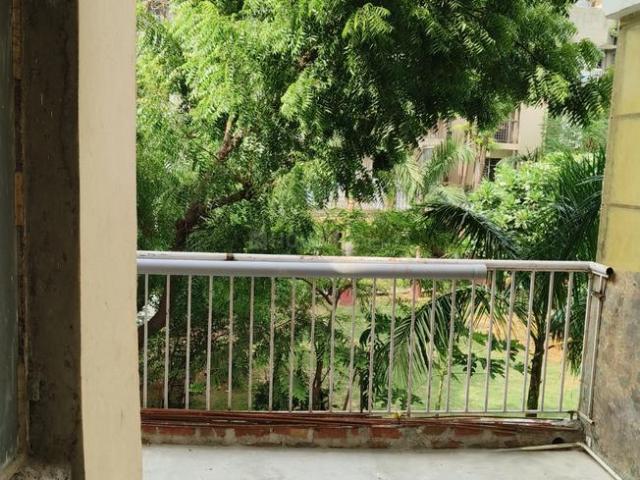 2 BHK Apartment in Vasant Kunj for resale New Delhi. The reference number is 20752645