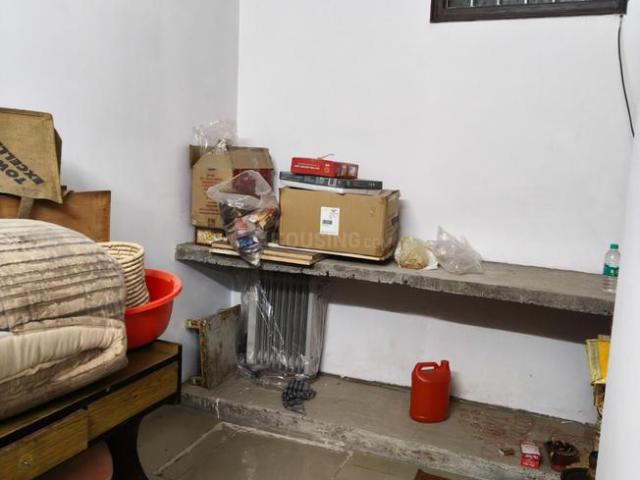 2 BHK Apartment in Vasant Kunj for resale New Delhi. The reference number is 20138548