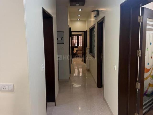 2 BHK Apartment in Vasant Kunj for resale New Delhi. The reference number is 21141131