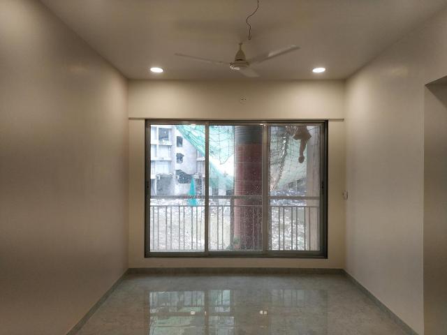 2 BHK Apartment in Vasai East for resale Vasai. The reference number is 15556999