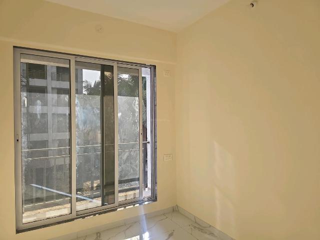 2 BHK Apartment in Vasai East for resale Vasai. The reference number is 19704010