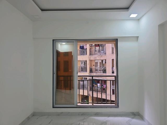 2 BHK Apartment in Vasai East for resale Vasai. The reference number is 19703856