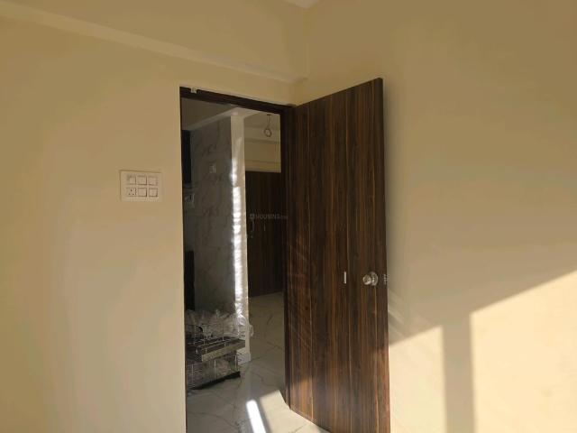 2 BHK Apartment in Vasai East for resale Vasai. The reference number is 19703866