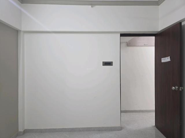 2 BHK Apartment in Vasai East for resale Vasai. The reference number is 20138161