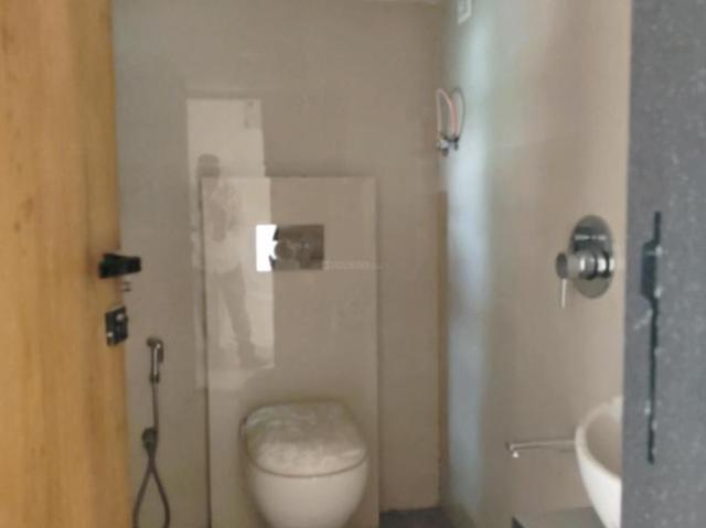 2 BHK Apartment in Vasai East for resale Vasai. The reference number is 20279144