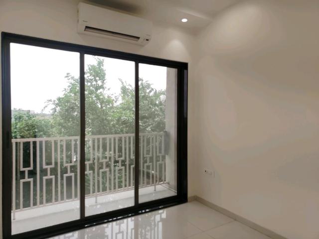 2 BHK Apartment in Vasai East for resale Vasai. The reference number is 20376495