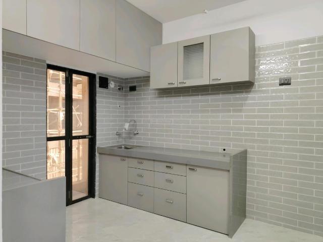 2 BHK Apartment in Vasai West for resale Vasai. The reference number is 18434911